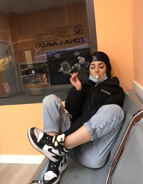 Susypusy naked star image