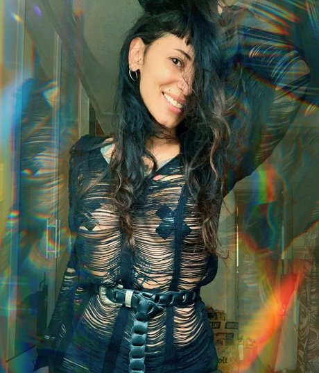 Marykey exclusive model photo