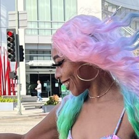 kieraplease actress pics