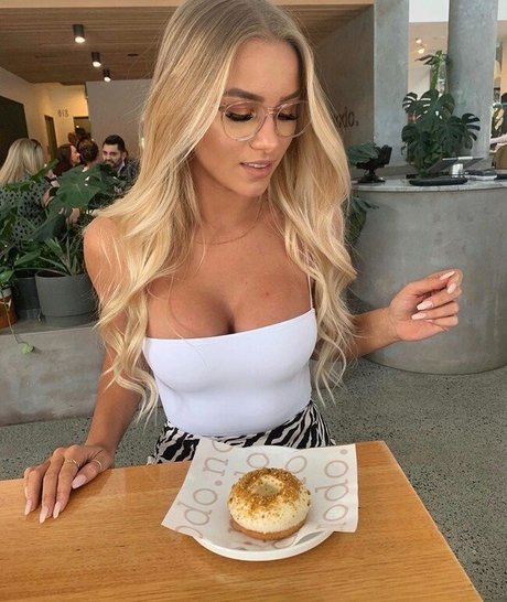 Lauren Wheatley naked star galleries