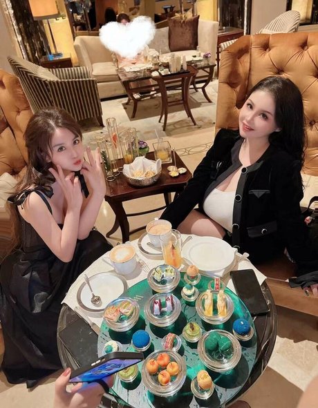 Youyoulama model sex gallery