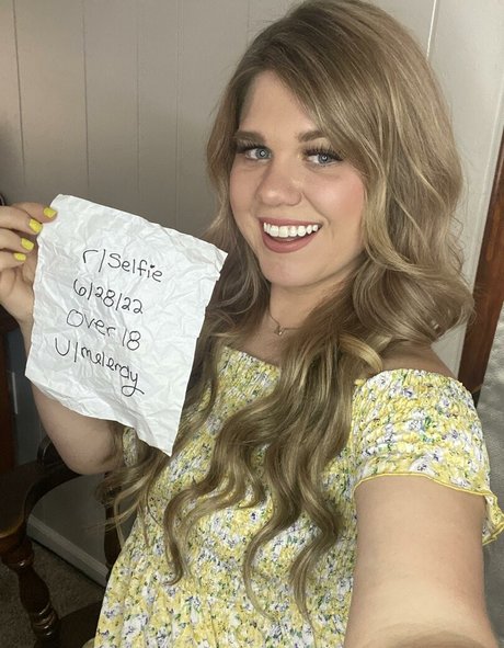 melerdy naked actress img