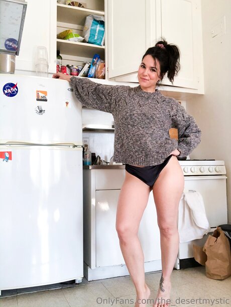 the desertmystic naked actress photo