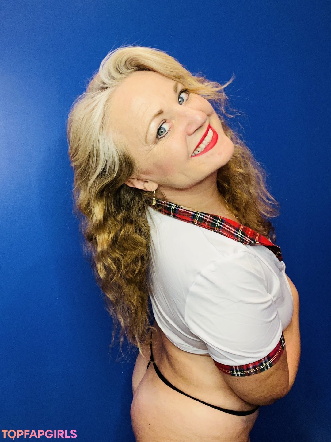 Ginger Hughes69 star top pictures