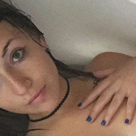 Anastasia Daisy free model img