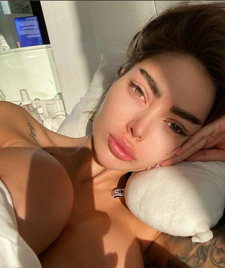 Alena Omovich perfect pornstar photos