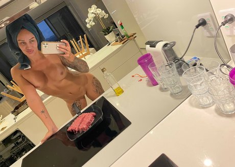 Hayley Vernon pornstar pictures