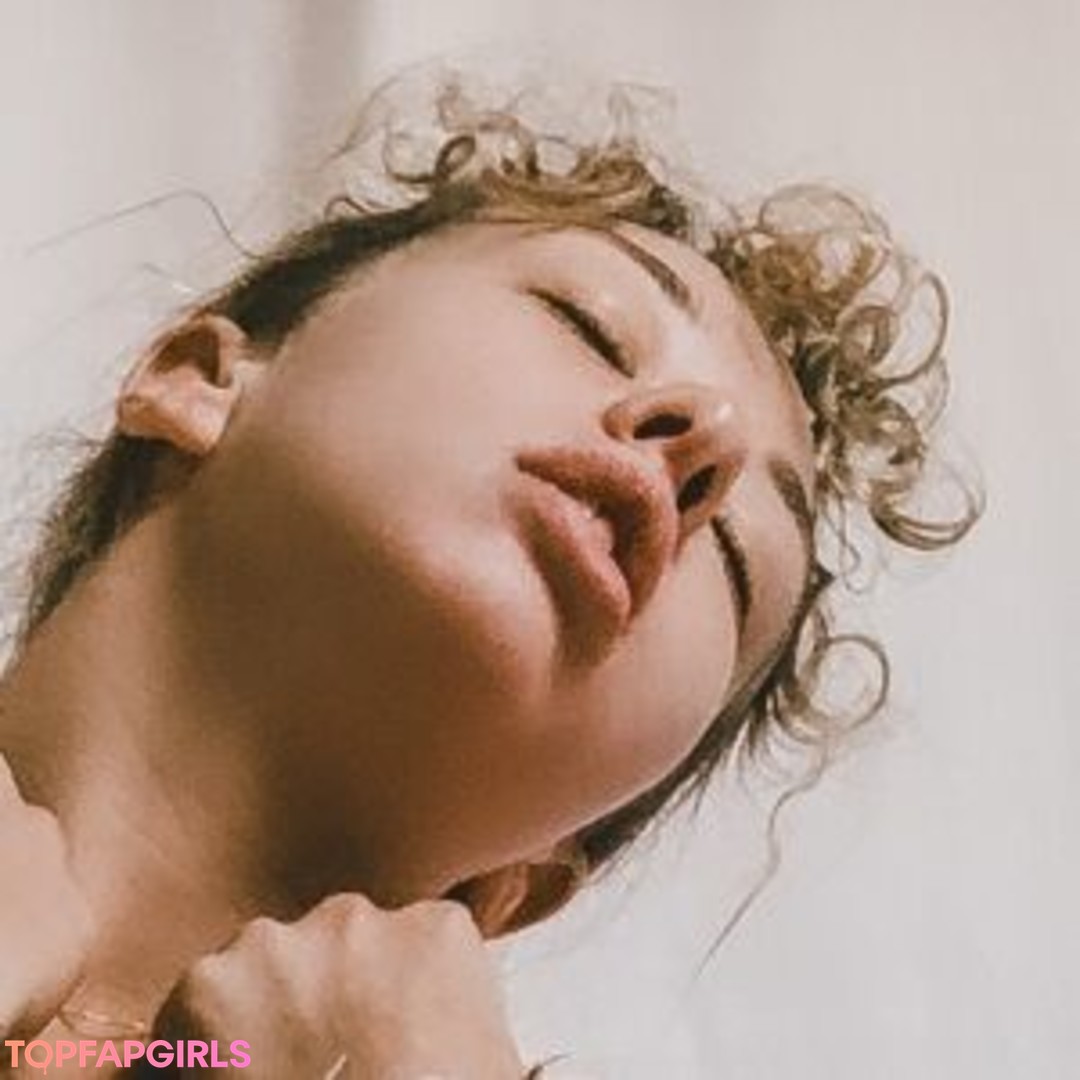Kaakou exclusive pornstar picture