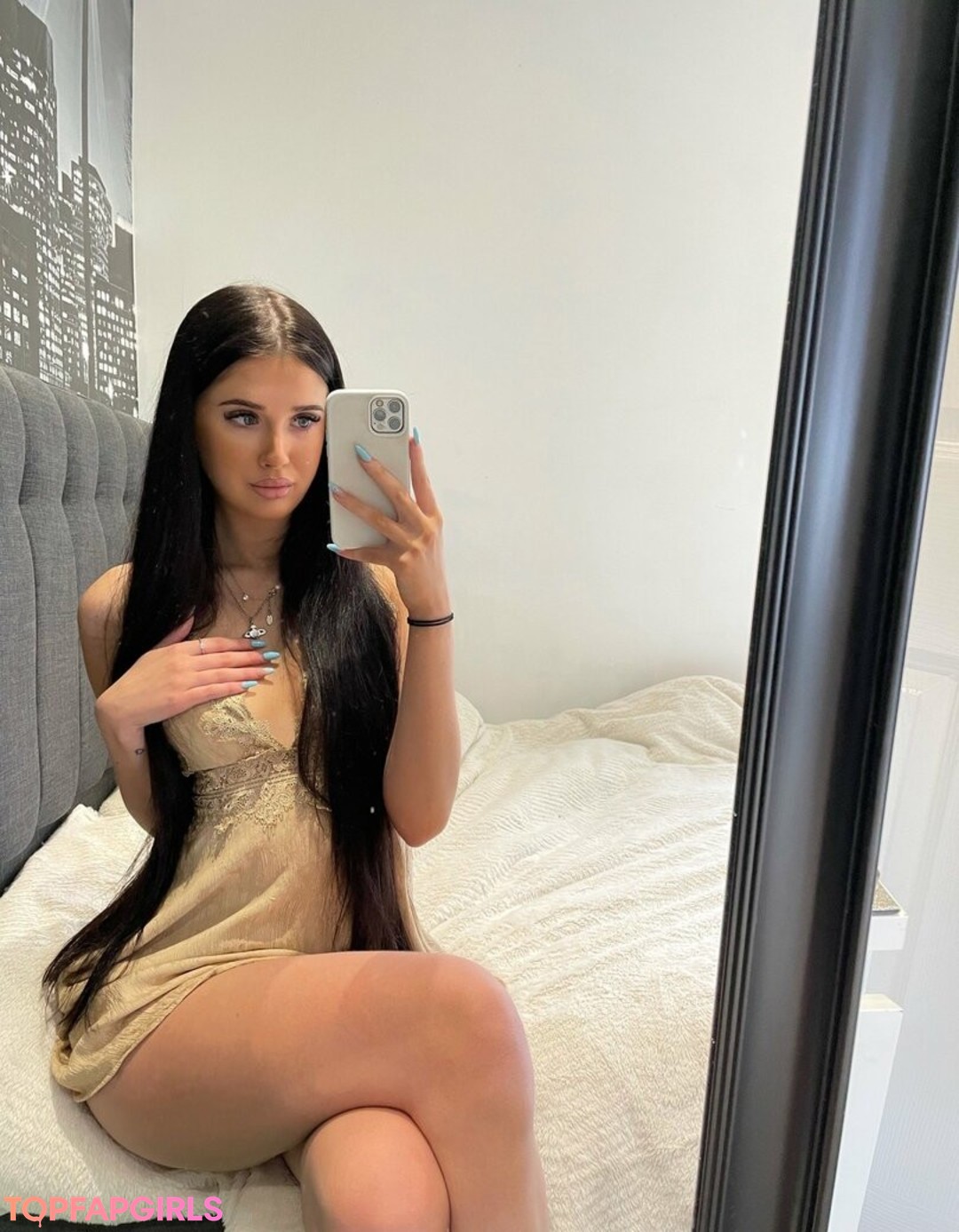 nataliebarness pornstar photo