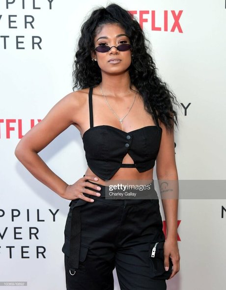 Mila J erotic star pic