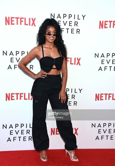 Mila J naked pornstar pic