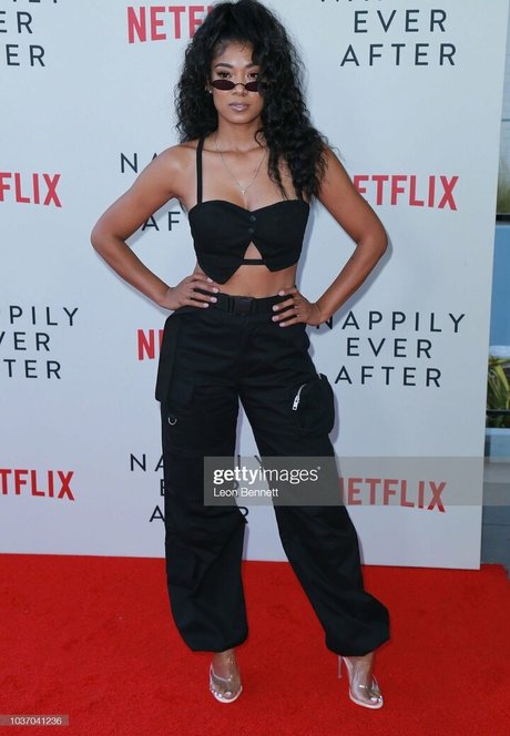 Mila J high quality star picture