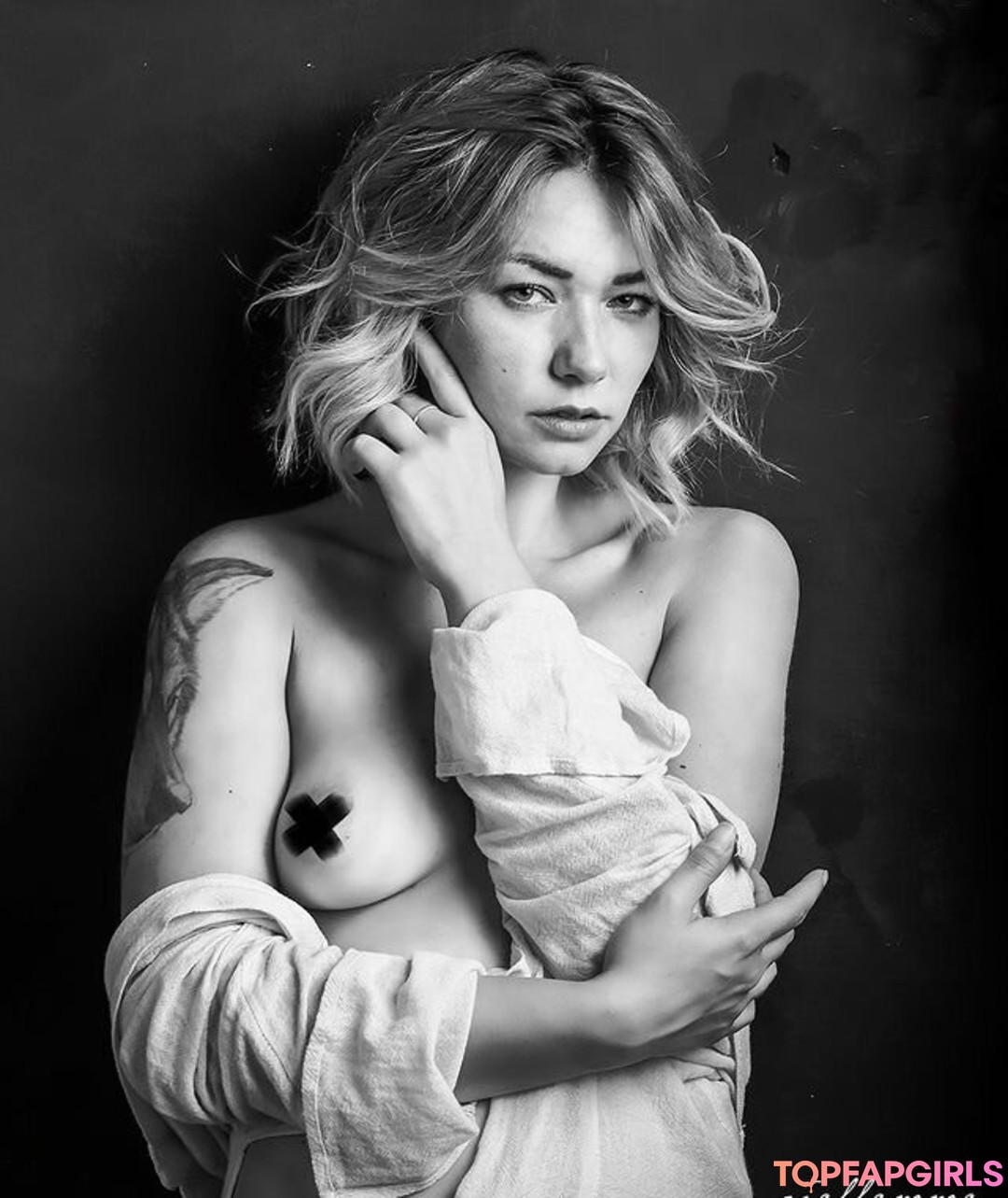 nude outdoor onlyfans art nude photo