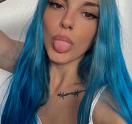 Alienbabyd pornstar perfect pic