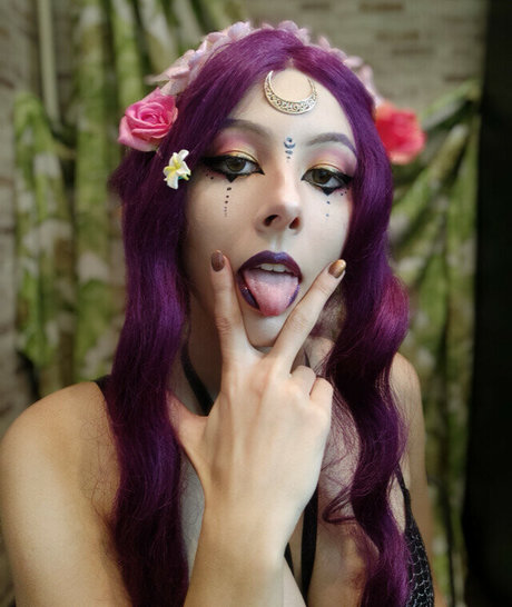 Blood alice art model images