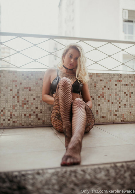 Karoline Weide star porn images