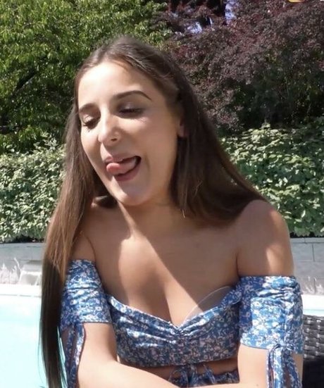 Apollinegrmz nude pornstar pics