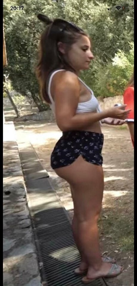 Apollinegrmz perfect pornstar pictures