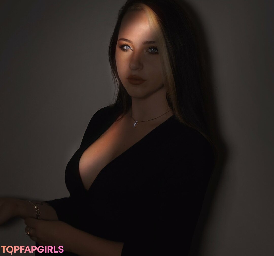 Shakaam actress archive