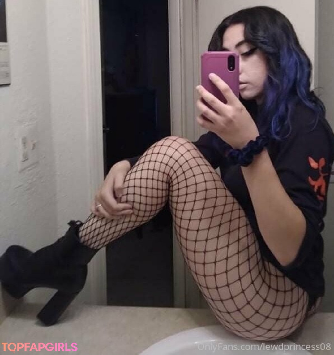 LewdPrincess08 pornstar pic