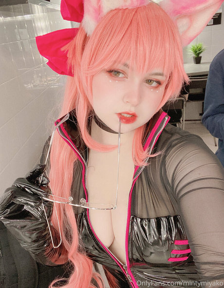 gloryhole wife onlyfans perfect photos