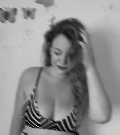 hottest midget onlyfans nice photo