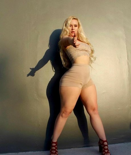 mature dildo onlyfans naked photo