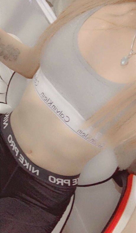 latina maid onlyfans exclusive photo