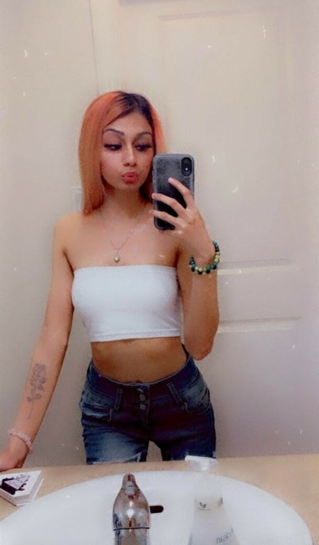 Bhavika Shah star naked pictures