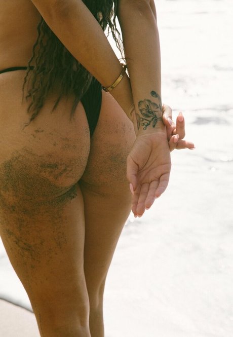 barista onlyfans beautiful archive