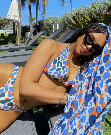 Makayla London model nudes img