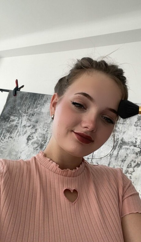 Caroline Moore pornstar sex images