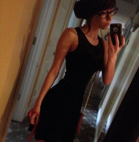 Shoe0nhead free actress picture