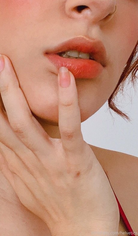 Oriana Leal model sexy img