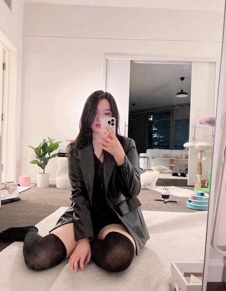 Juwiatv star pornographic photos