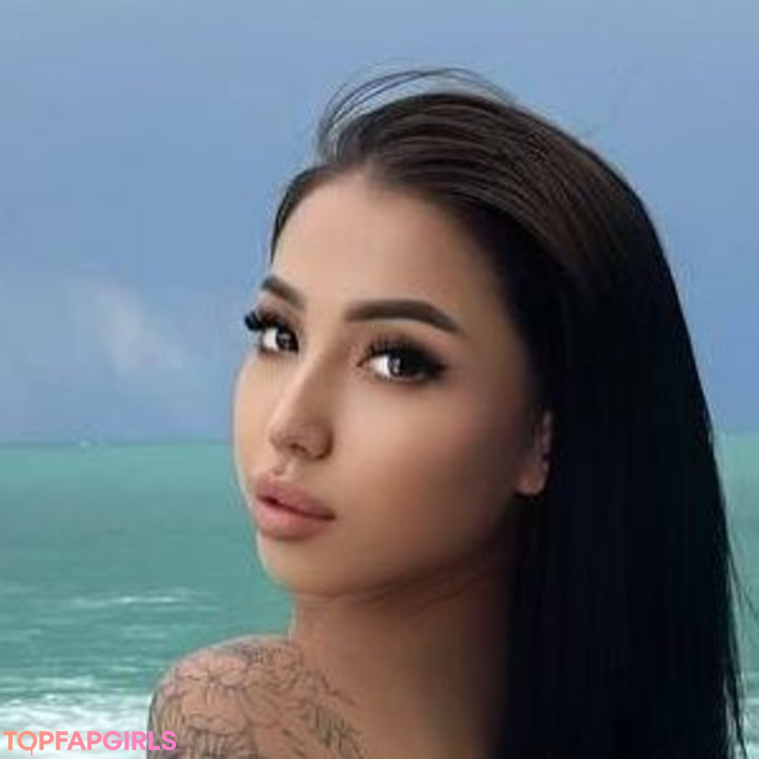 Sury 01 nice pornstar photo