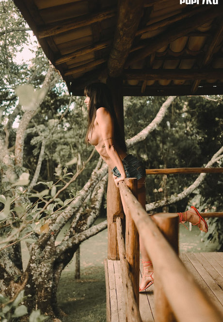 Emmanuelle Guimaraes pornstar naked img