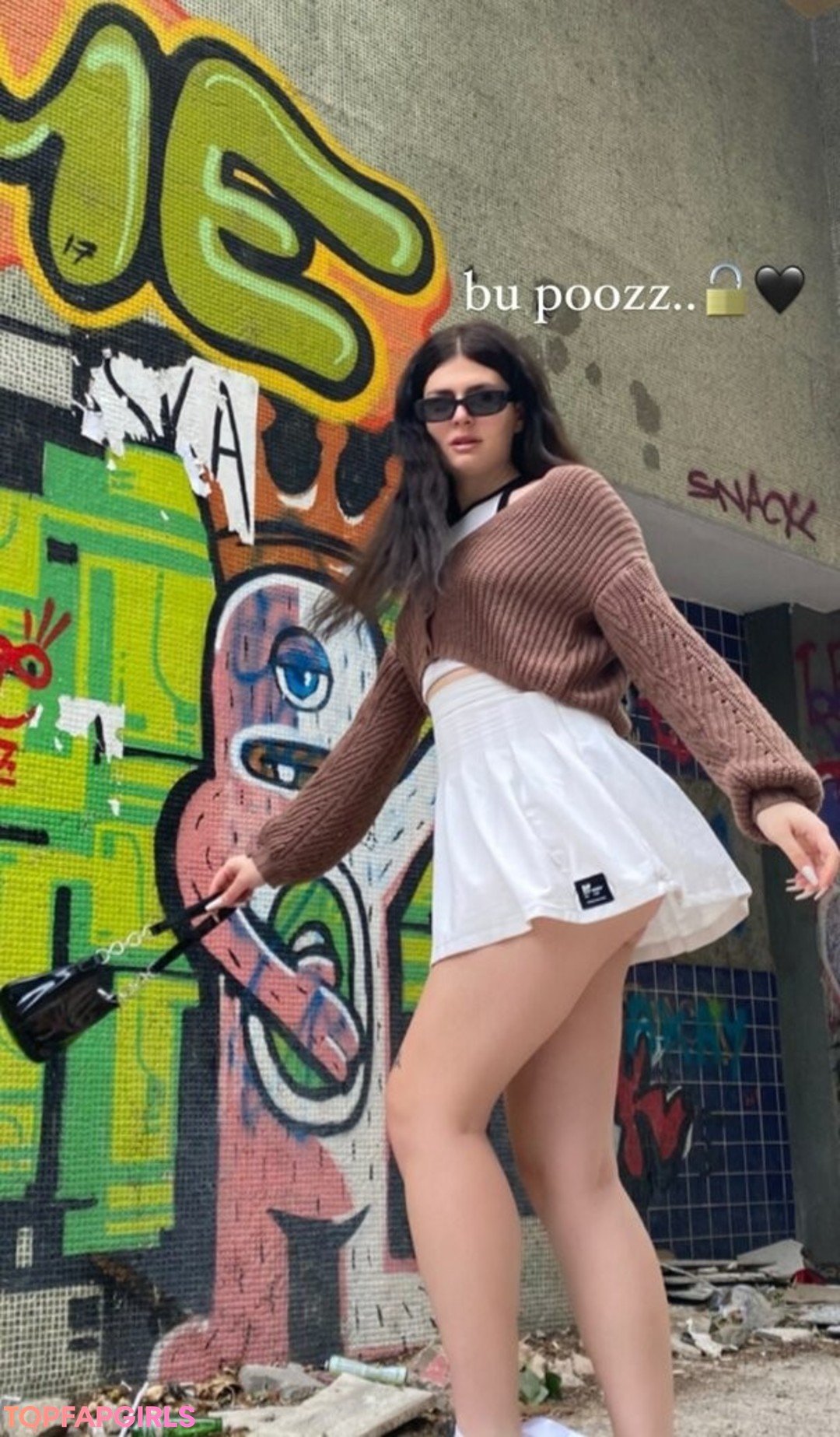 derin4y model hot archive