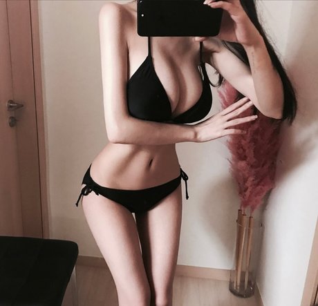 baby b47 star nude image