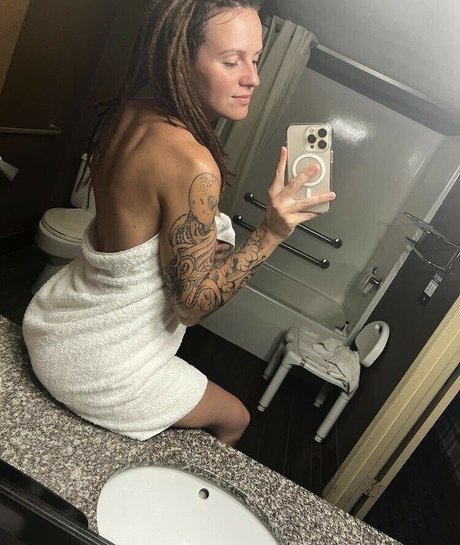 missriverlee89 nude star picture