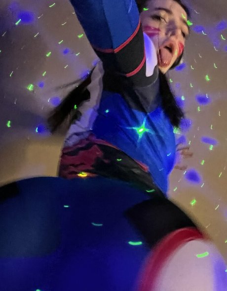 famous midget onlyfans sexy pics