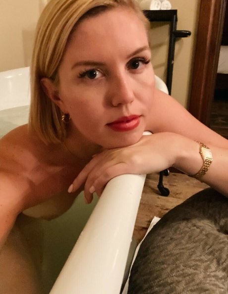 Vivienne Cole top pornstar photos