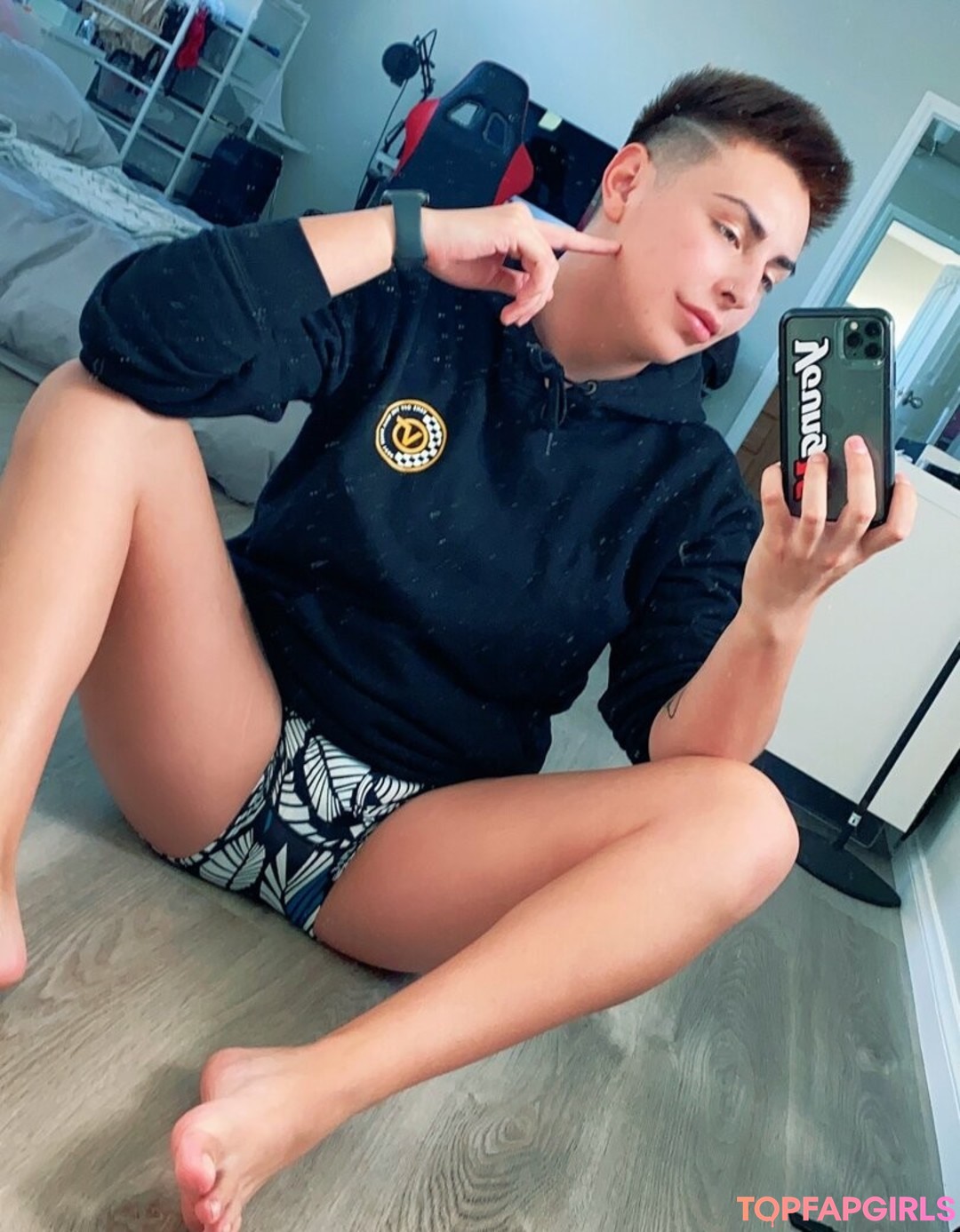 Kameron Taylor hot actress pics