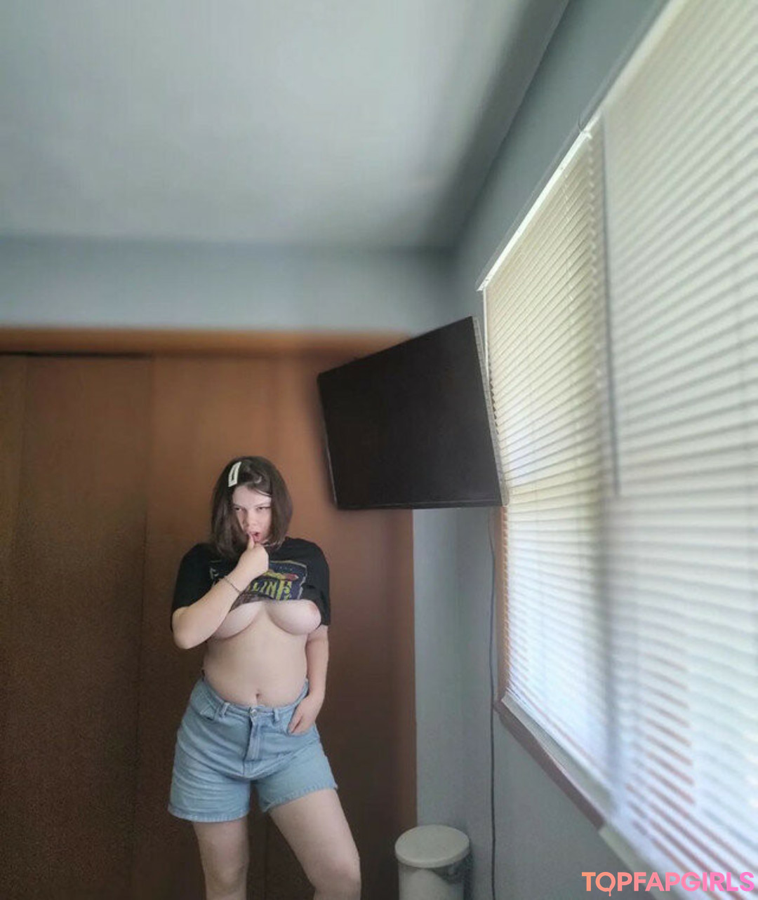 Croline Cpelri adult actress archive