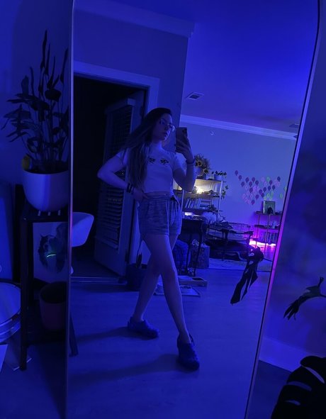 Brialeigh model naked pics