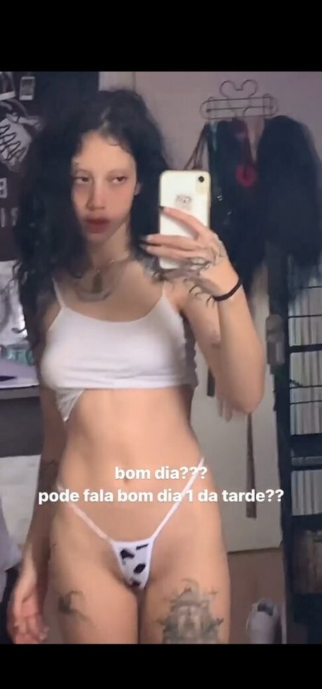 Strychniness model sexy pictures