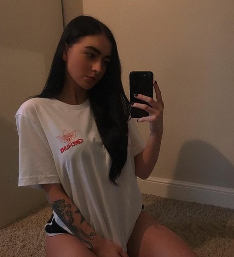 kourtneyxpaige adult model picture