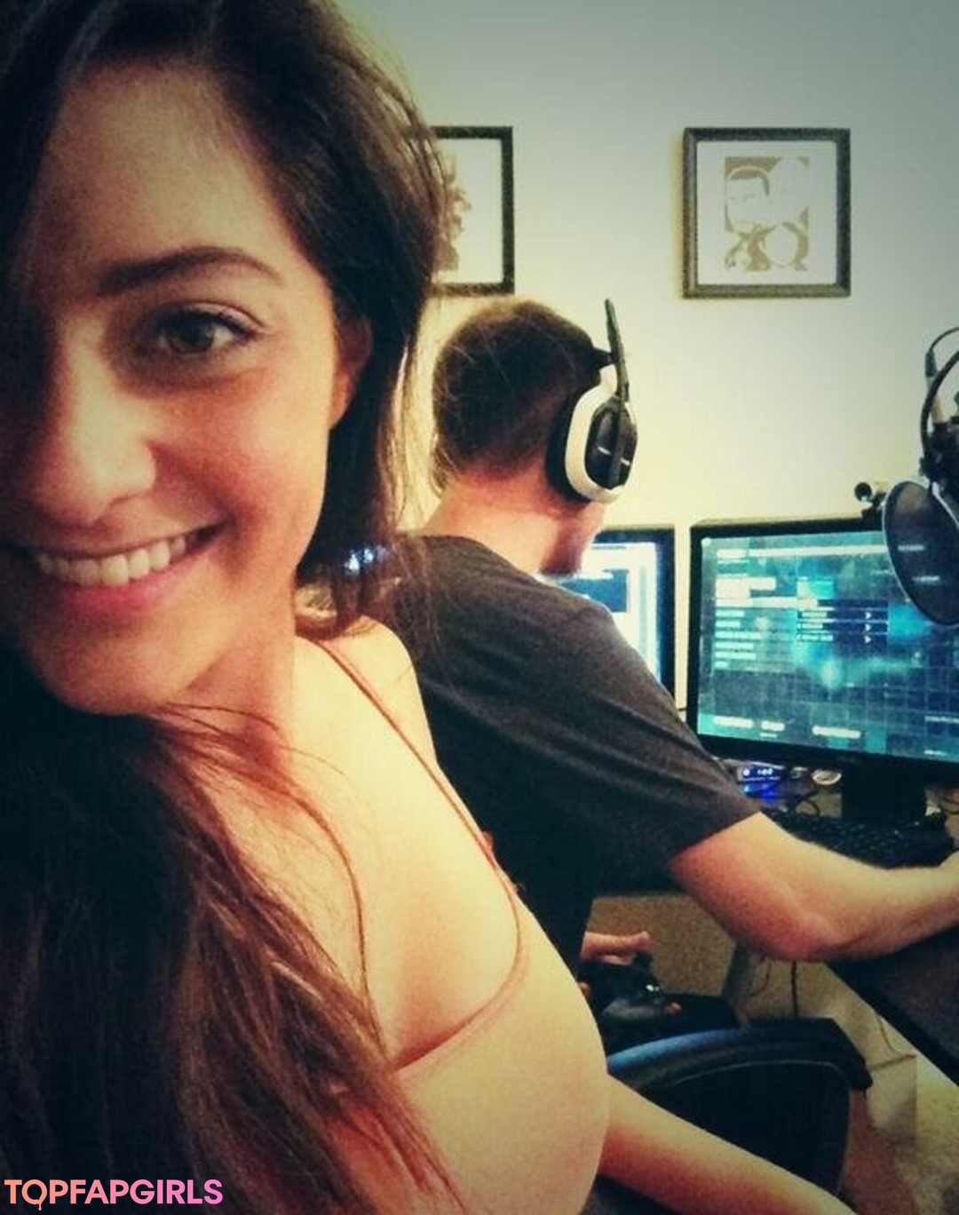twomgovercsquared high quality model pic