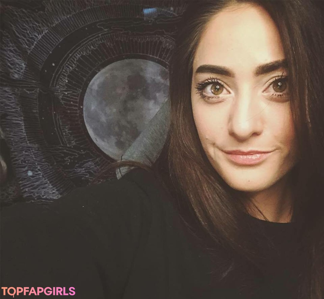 twomgovercsquared free model picture