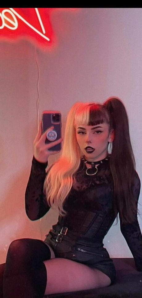 Emma Langevine exclusive model picture